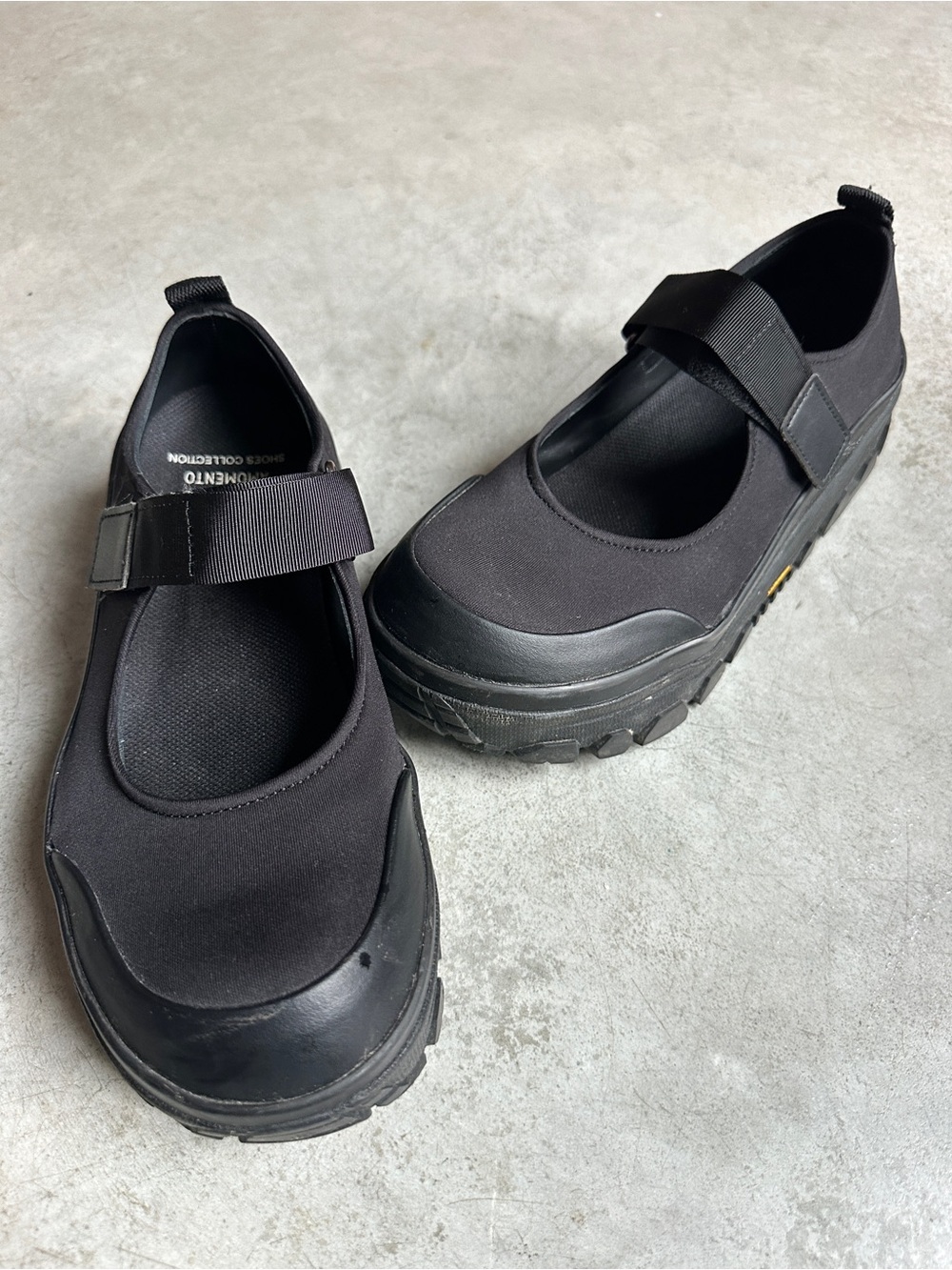 Women's Black Mary Jane Platform Flats with Strap - Picture 4 of 6